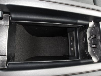 2025 Mercedes-BENZ GLA 缩略图 61
