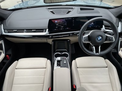 BMW IX1 - 2