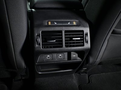 2025 LAND Rover DISCOVERY SPORT — миниатюра 81
