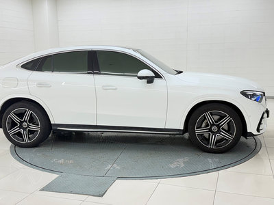 MERCEDES-BENZ GLC - 7