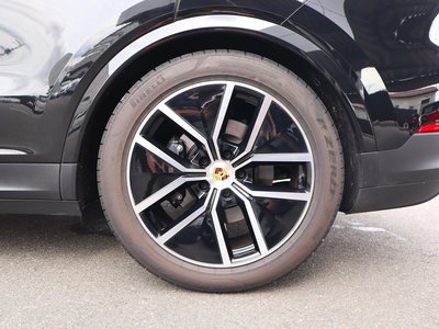 PORSCHE CAYENNE COUPE - 10