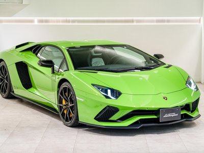 LAMBORGHINI AVENTADOR - 3
