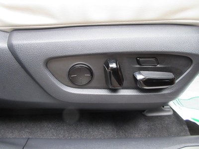 2023 Lexus RX — миниатюра 25