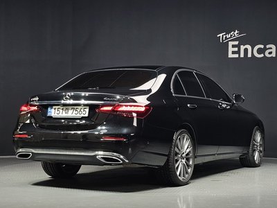 2022 Mercedes-BENZ E-CLASS — фото 5