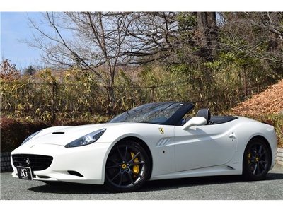 FERRARI CALIFORNIA - 4