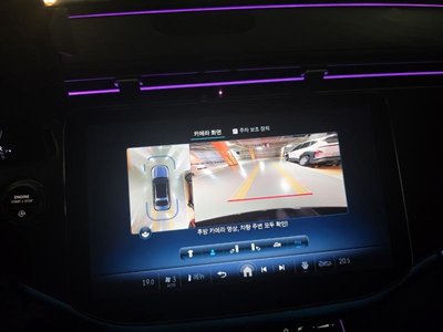 MERCEDES-BENZ E-CLASS - 7