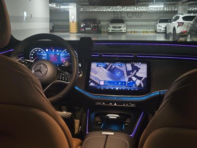 MERCEDES-BENZ E-CLASS - 3