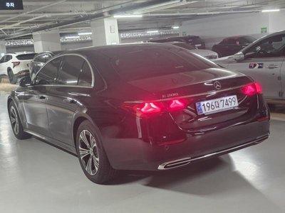 MERCEDES-BENZ E-CLASS - 5