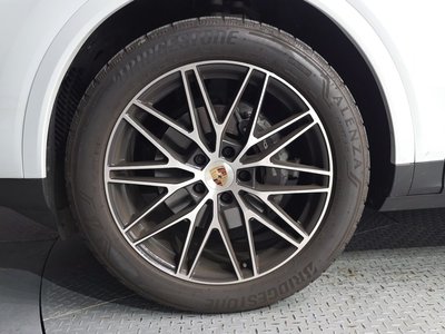 2025 Porsche CAYENNE 照片 6