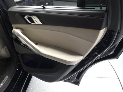 2025 BMW X6 缩略图 15