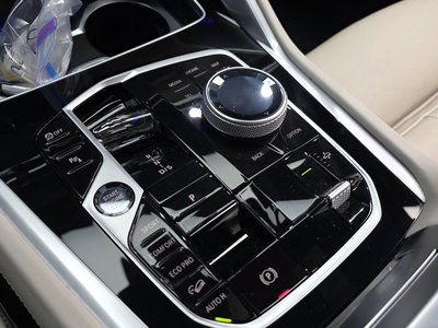 2025 BMW X6 缩略图 12