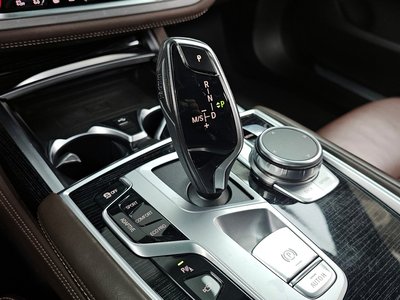 BMW 7 SERIES - 9