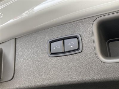 2021 Porsche MACAN 缩略图 23
