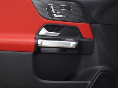 صورة 7 لـ 2025 Mercedes-BENZ GLB
