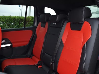 2025 Mercedes-BENZ GLB — миниатюра 11