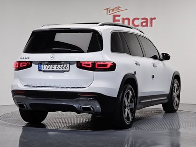 MERCEDES-BENZ GLB - 3