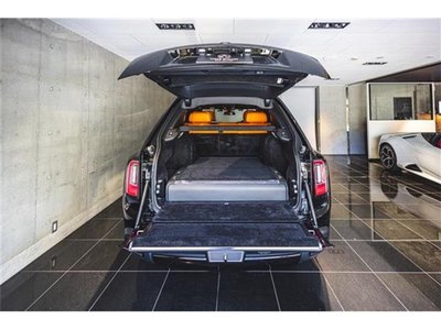 ROLLS-ROYCE CULLINAN - 9