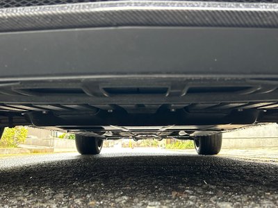 MERCEDES-BENZ GLC AMG - 10