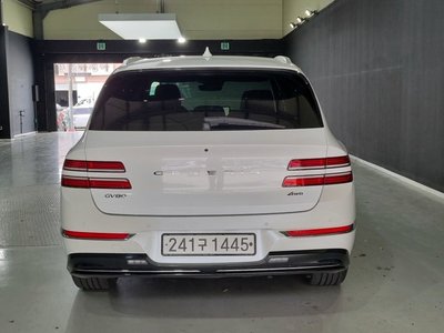 GENESIS GV80 - 3