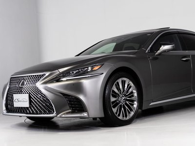 LEXUS LS - 7