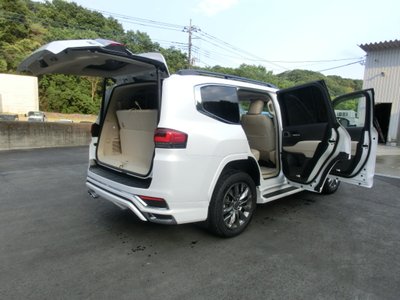 2024 Toyota LAND CRUISER 300 缩略图 32