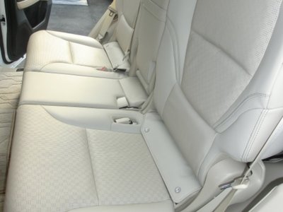 2024 Toyota LAND CRUISER 300 缩略图 40