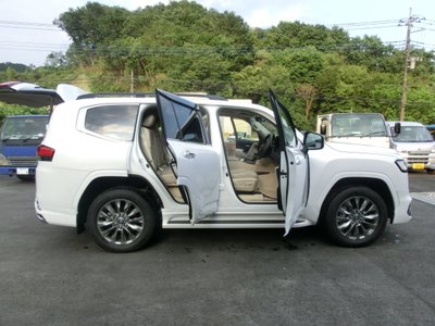 2024 Toyota LAND CRUISER 300 缩略图 33
