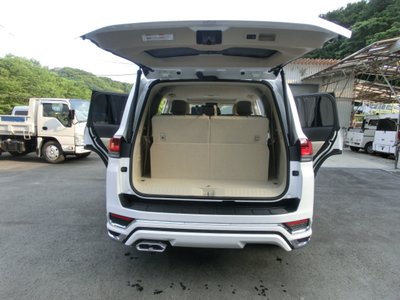 2024 Toyota LAND CRUISER 300 缩略图 31