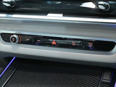 2024 BMW X7 缩略图 49