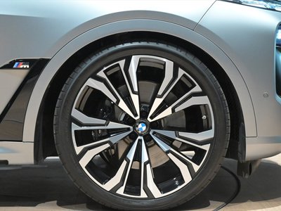 2024 BMW X7 缩略图 38