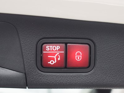 MERCEDES-BENZ GLA - 5