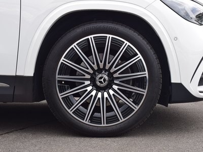 MERCEDES-BENZ GLA - 2