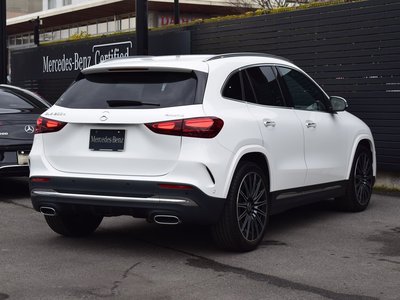 MERCEDES-BENZ GLA - 10