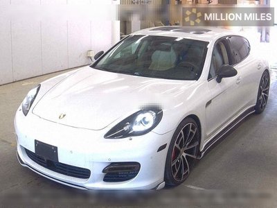 PORSCHE PANAMERA - 4