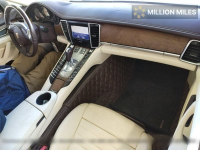 PORSCHE PANAMERA - 3