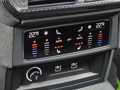 صورة مصغرة 18 لـ 2025 Lamborghini URUS