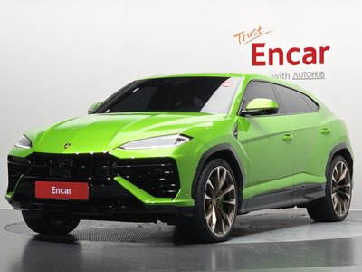 2025 Lamborghini URUS — фото 1