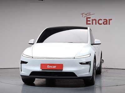 TESLA MODEL Y - 2