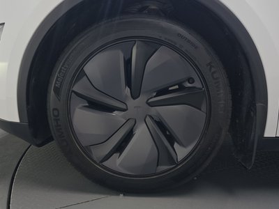 TESLA MODEL Y - 6