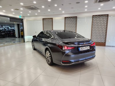 LEXUS ES - 5