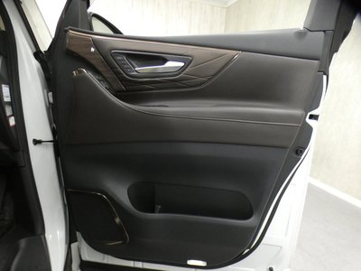 2023 Toyota ALPHARD — миниатюра 30