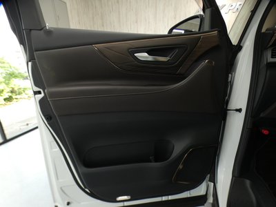 2023 Toyota ALPHARD — миниатюра 33