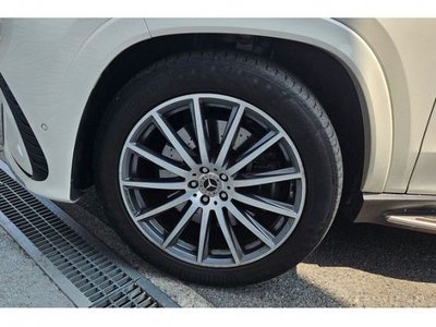 2024 Mercedes-BENZ GLS photo 3