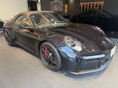 PORSCHE 911 - 4