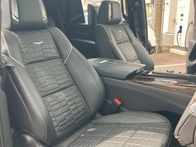 2023 Cadillac ESCALADE — миниатюра 11