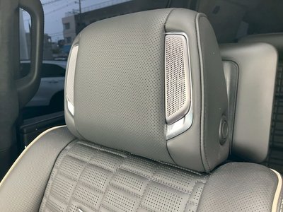 2023 Cadillac ESCALADE — миниатюра 23