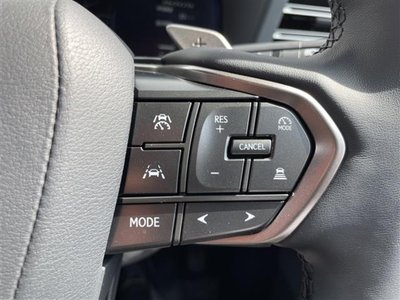 صورة مصغرة 13 لـ 2026 Lexus GX