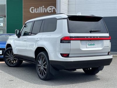 صورة مصغرة 40 لـ 2026 Lexus GX
