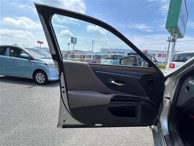 2024 Lexus ES — миниатюра 39