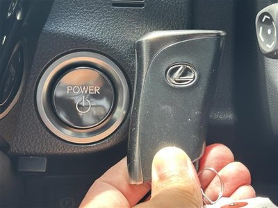 2024 Lexus ES — миниатюра 30